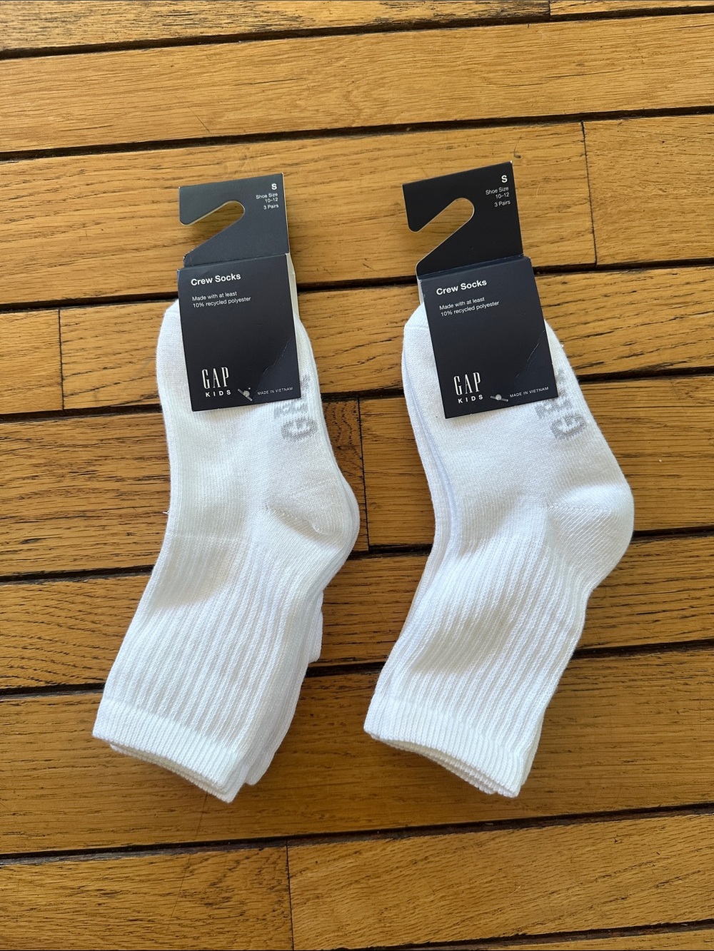 GAP White Crew Socks — 2 Pack Kids Athletic Crew
